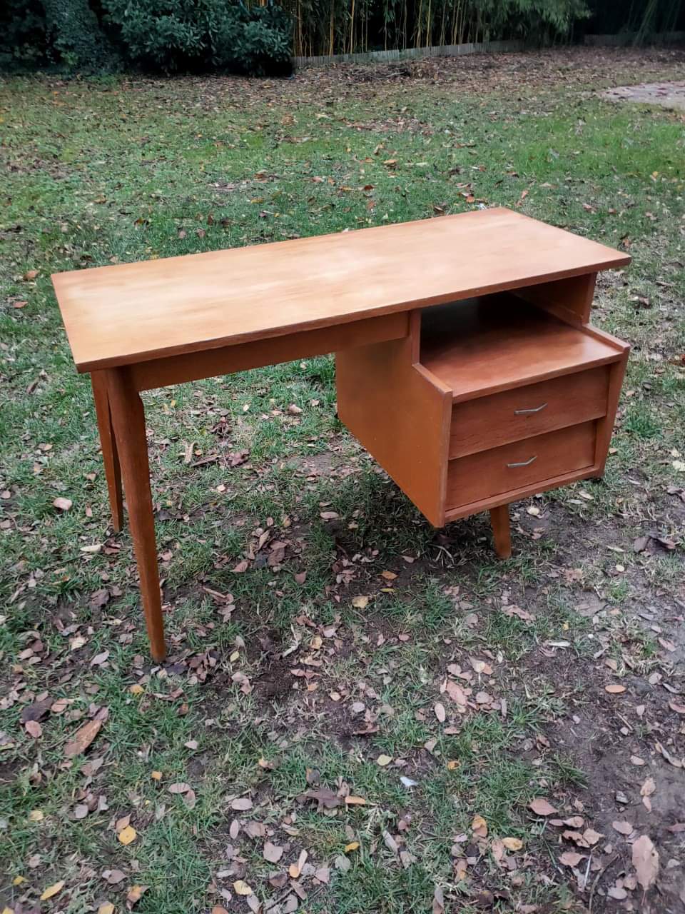 Bureau vintage en chêne clair