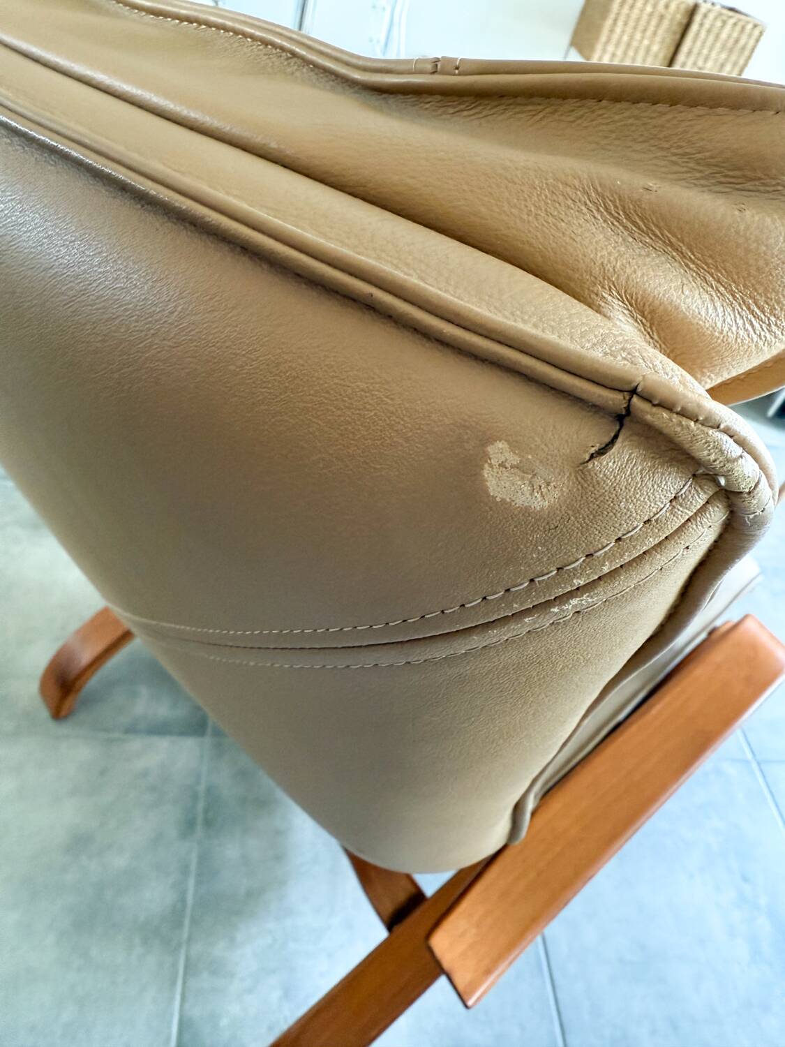 Westnofa Scandinavian Relax leather lounge chair, 1980s