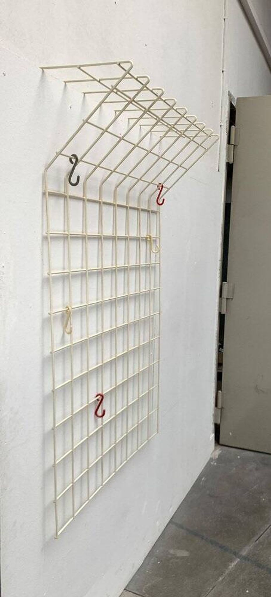 German minimalist Mid-Century coat rack in rope, 1960s