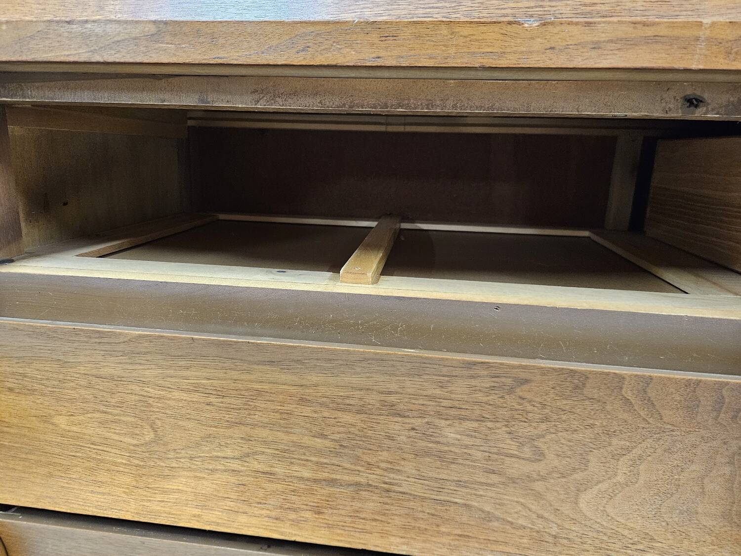 Johnson Carper 1950 Dresser