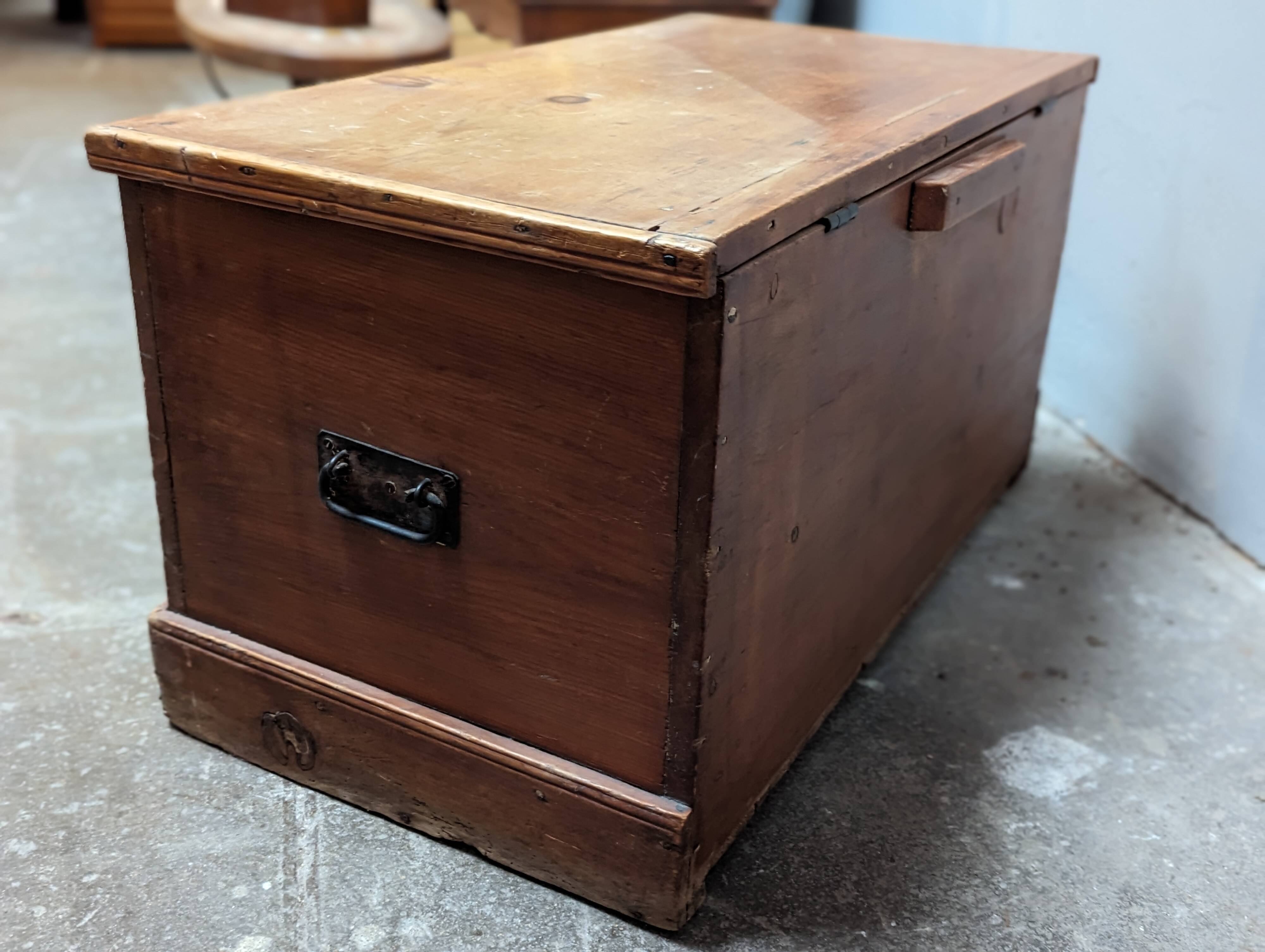 Pine chest