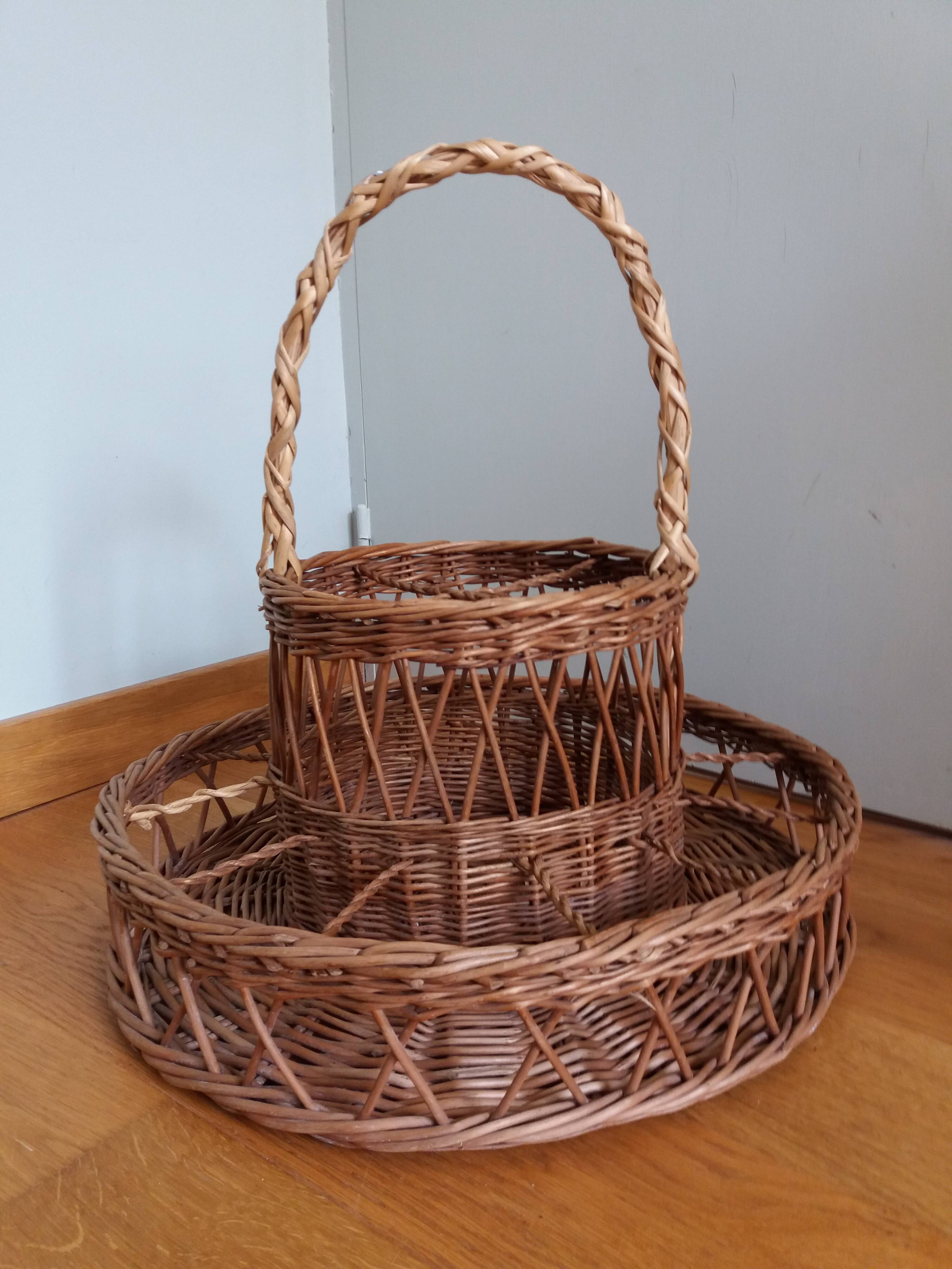 Rattan wicker glass and bottle holder basket