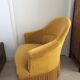 Fauteuil crapaud velours à franges