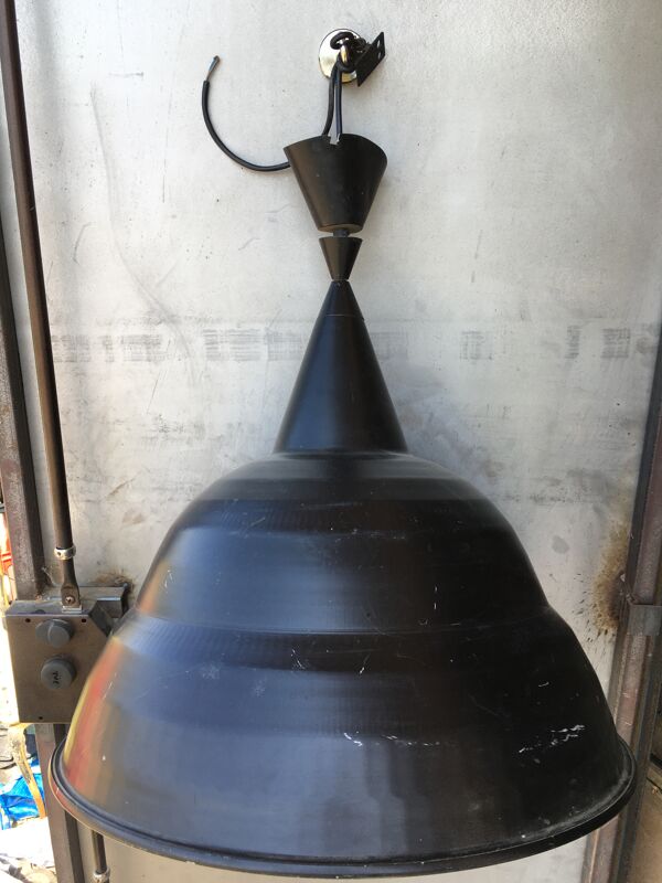 Lustre design industriel cloche Habitat