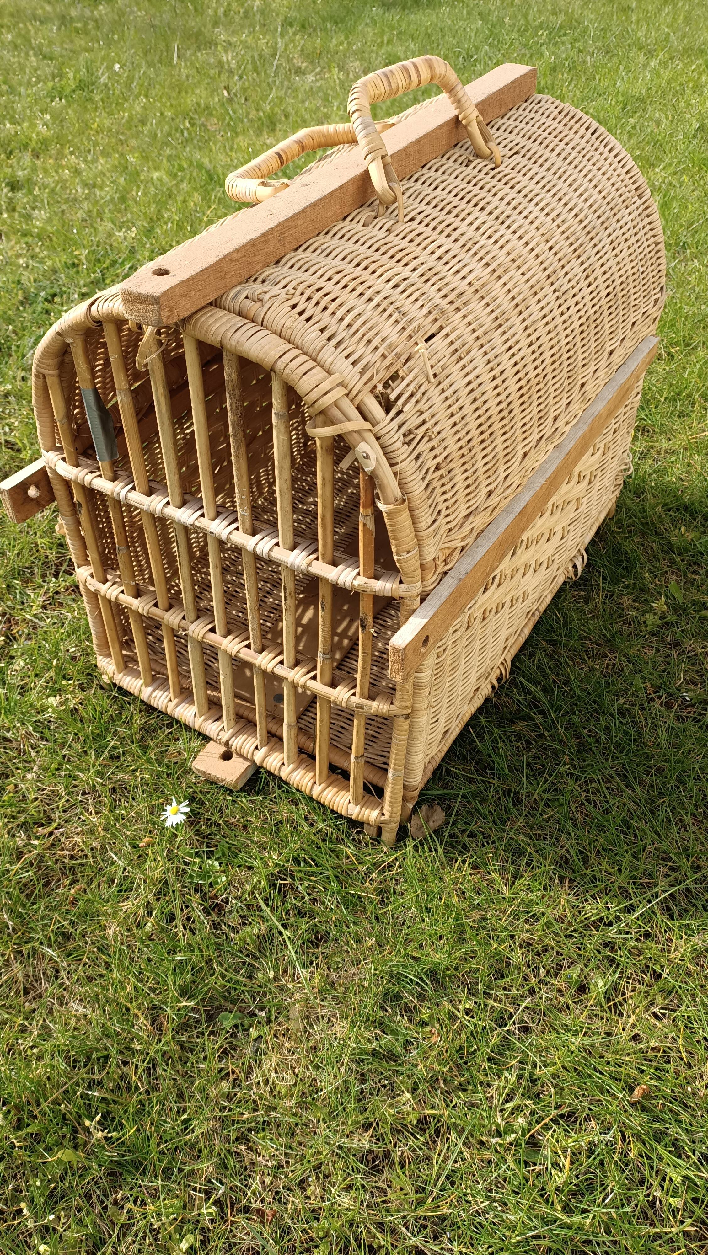 Cat transport basket