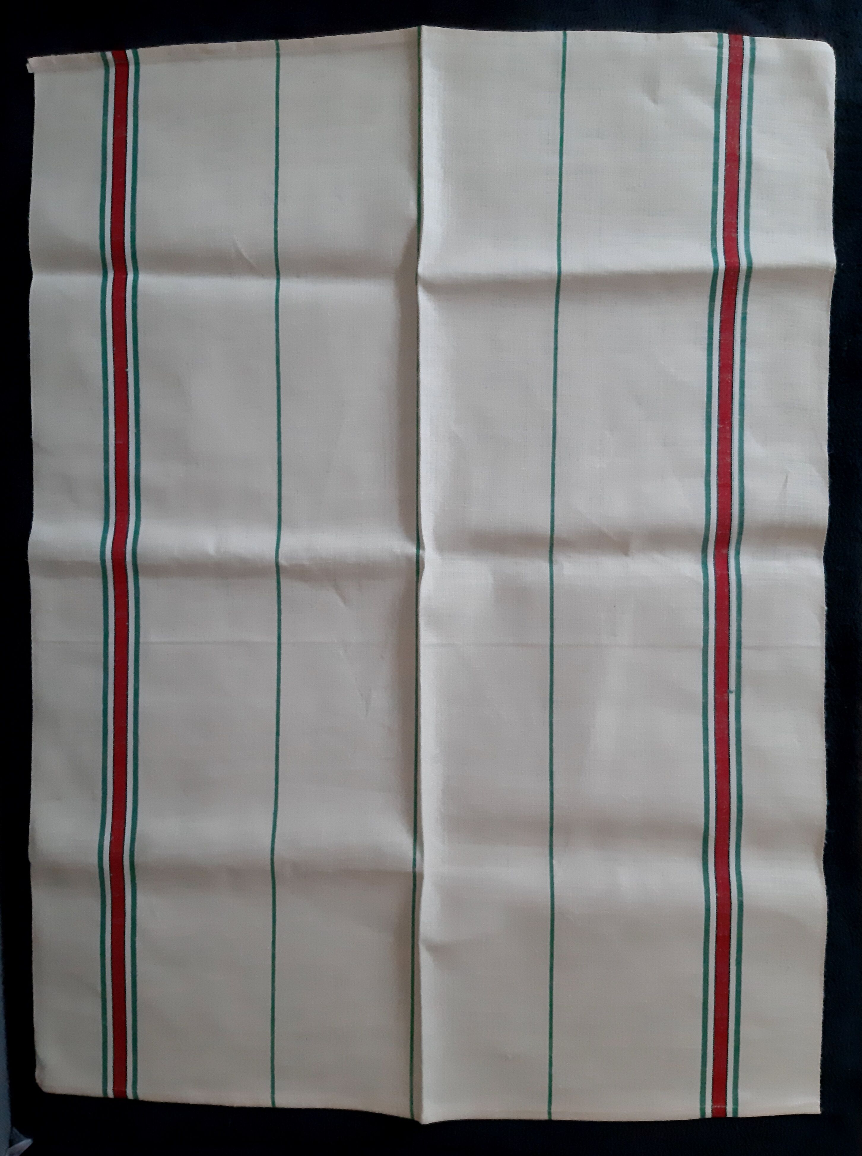 Linen tea towels/4 tea towels