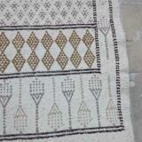 Berber carpet handmade in pure wool beige 78 x 158 cm