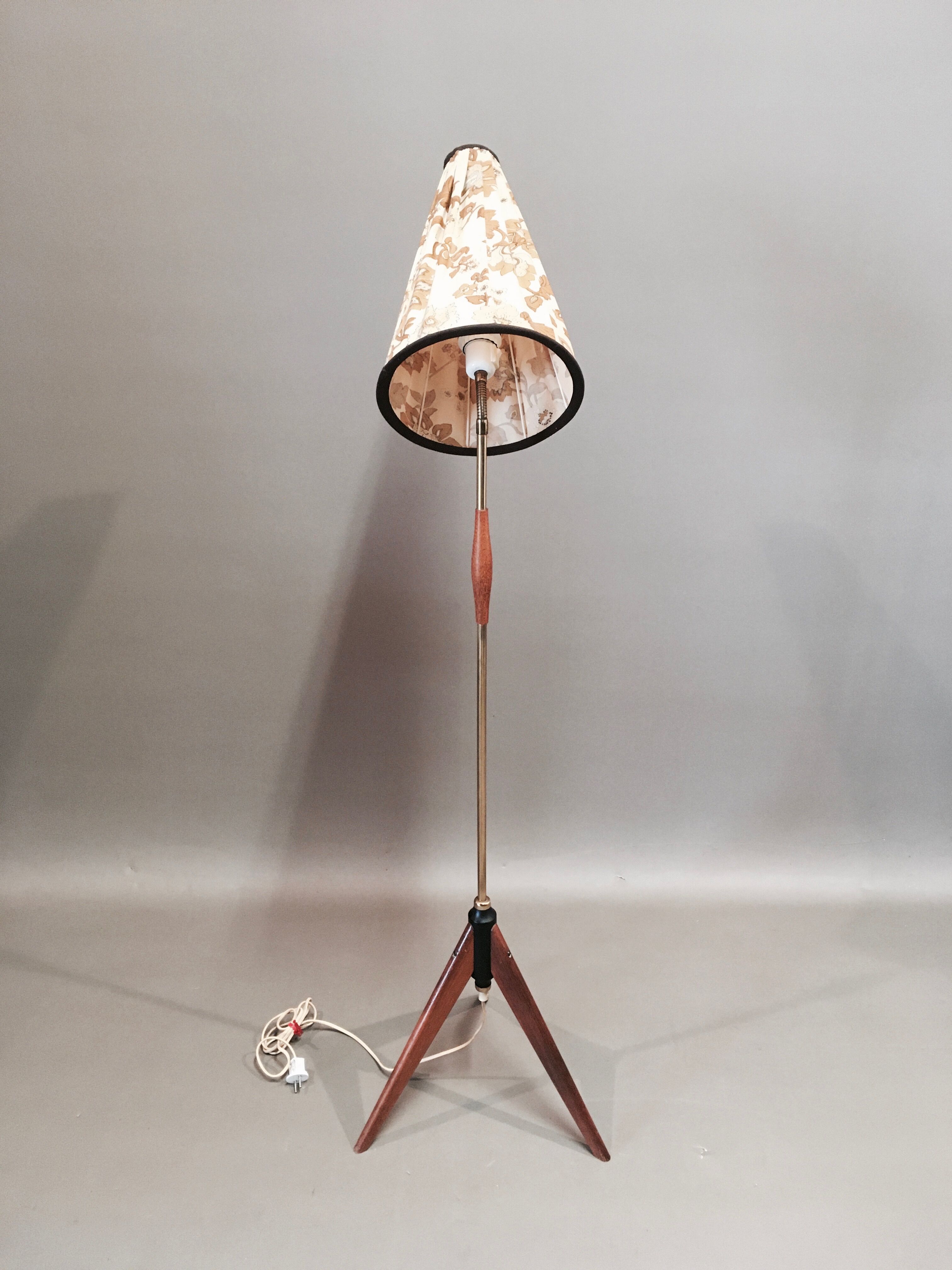Tripod lamp 1950s