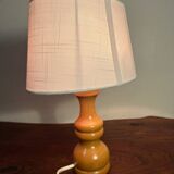 Small table lamp with natural wood base