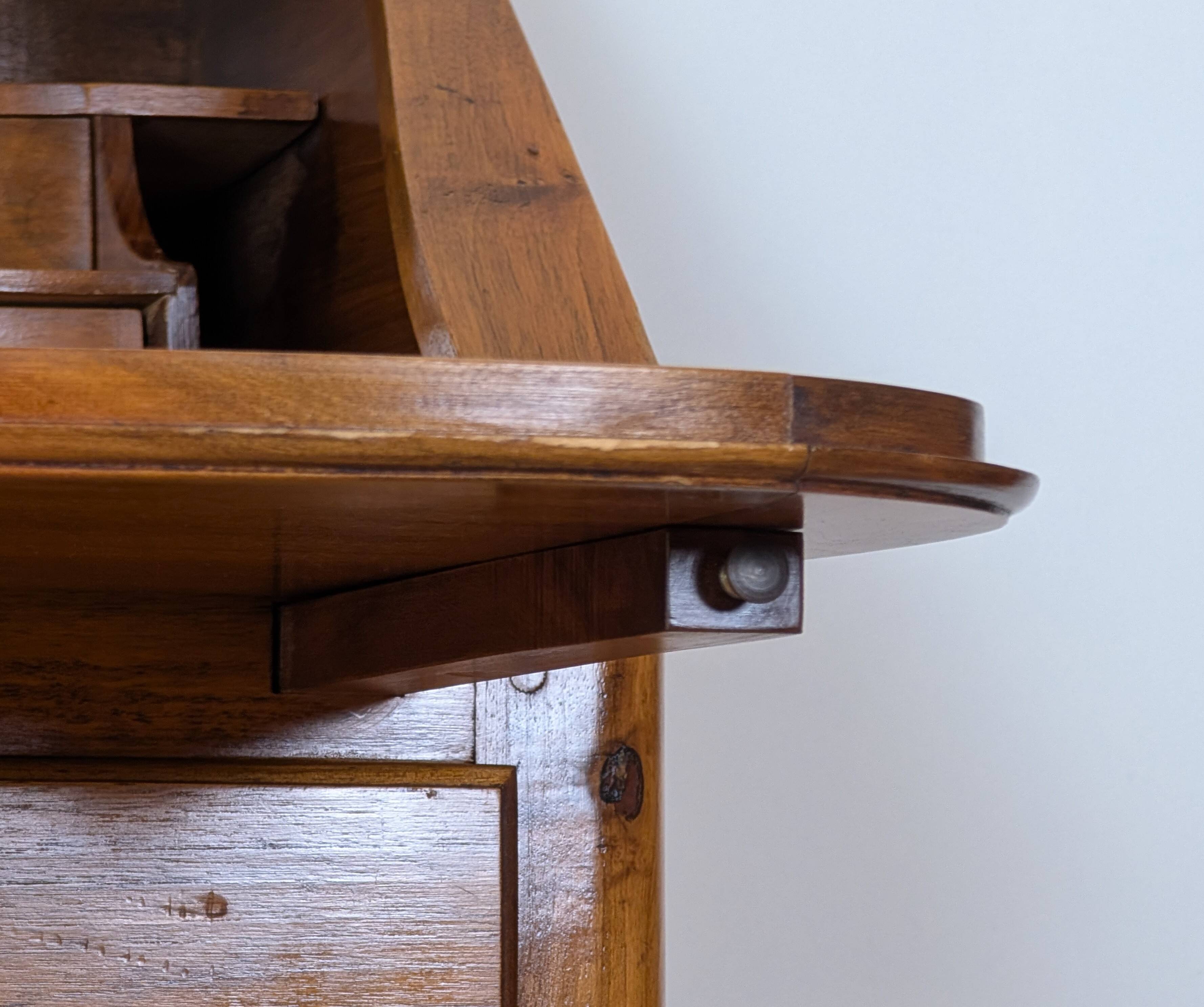 Slope desk