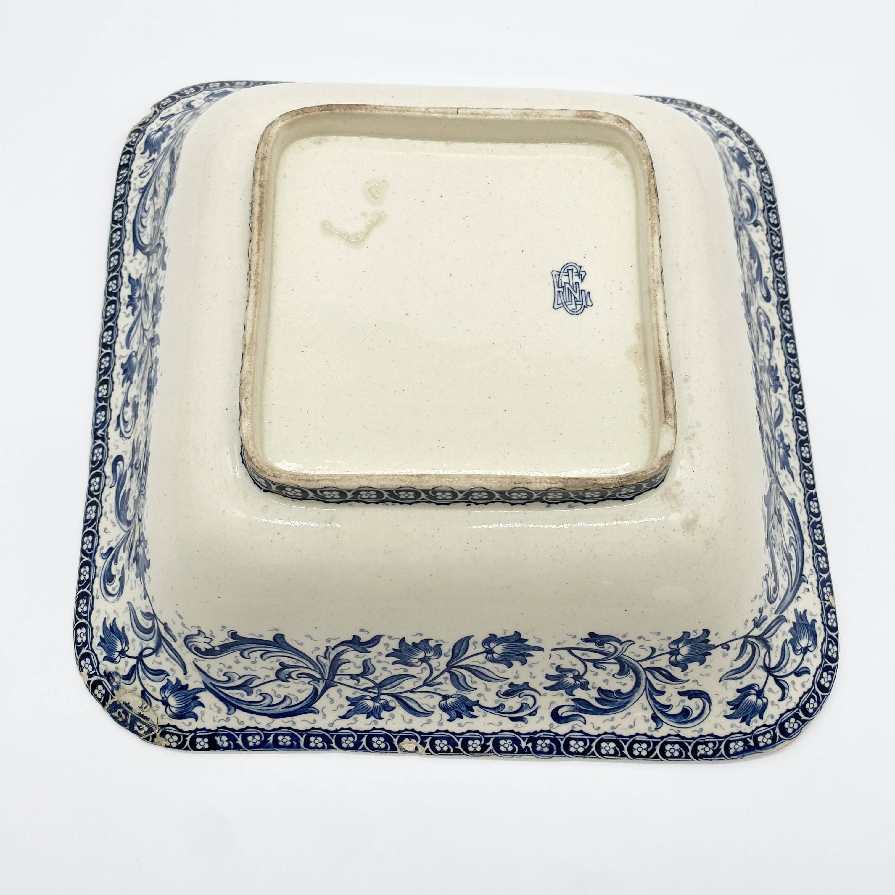 Gien earthenware dish / salad bowl "Terre de Fer", "Ibis" service, 1876