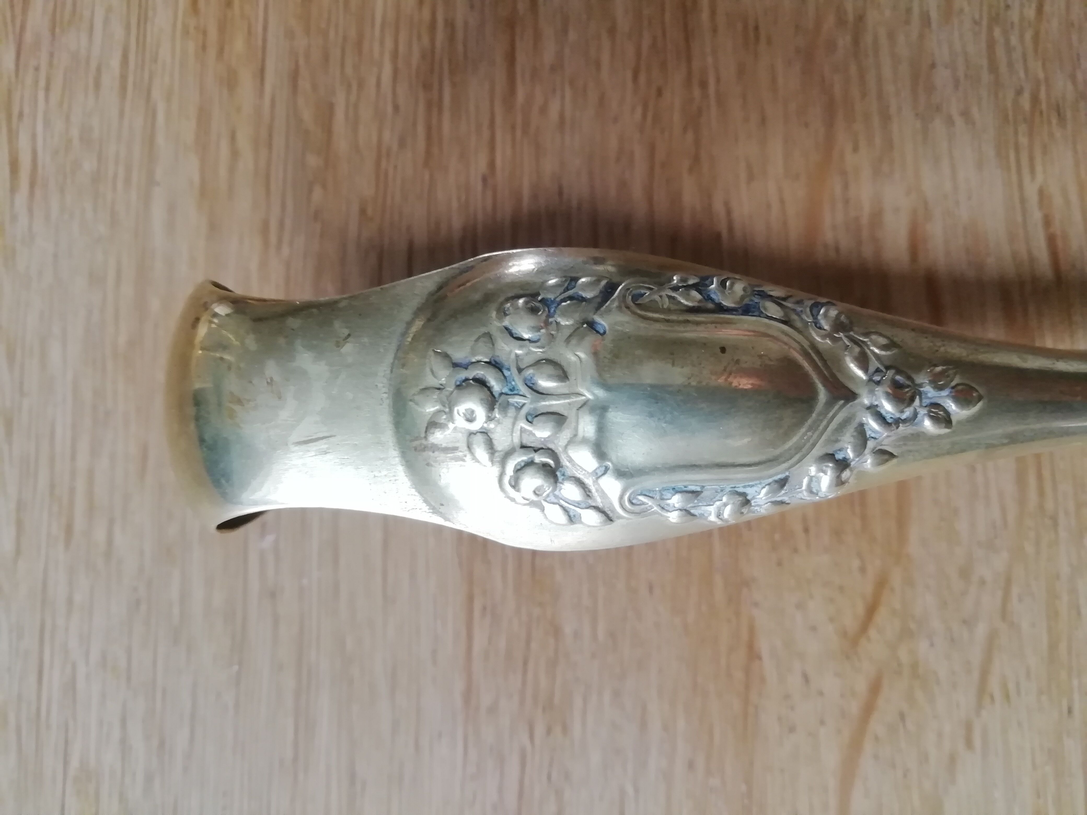 Sugar pinch lion paws