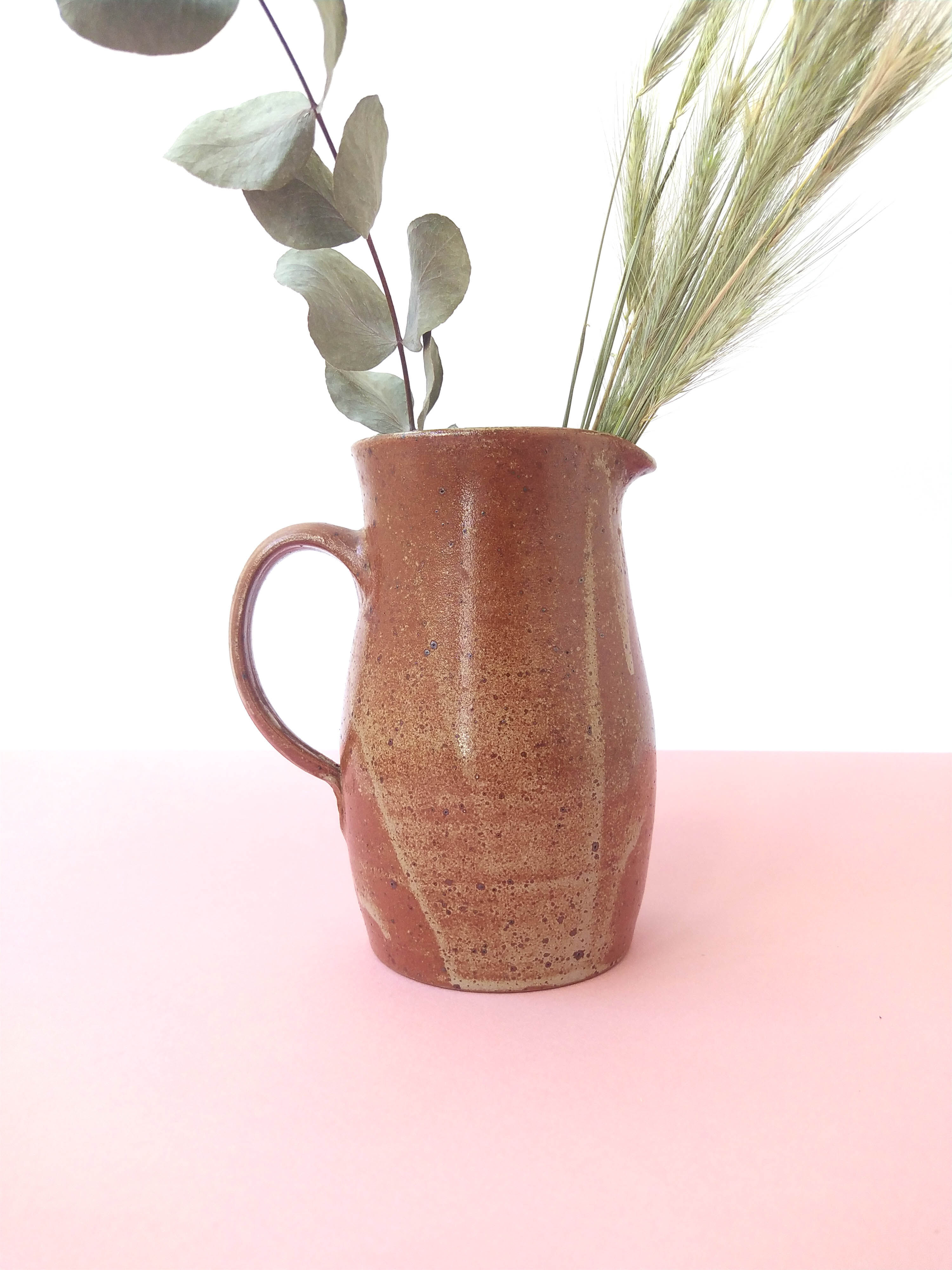 Pitcher/carafe in vintage sandstone