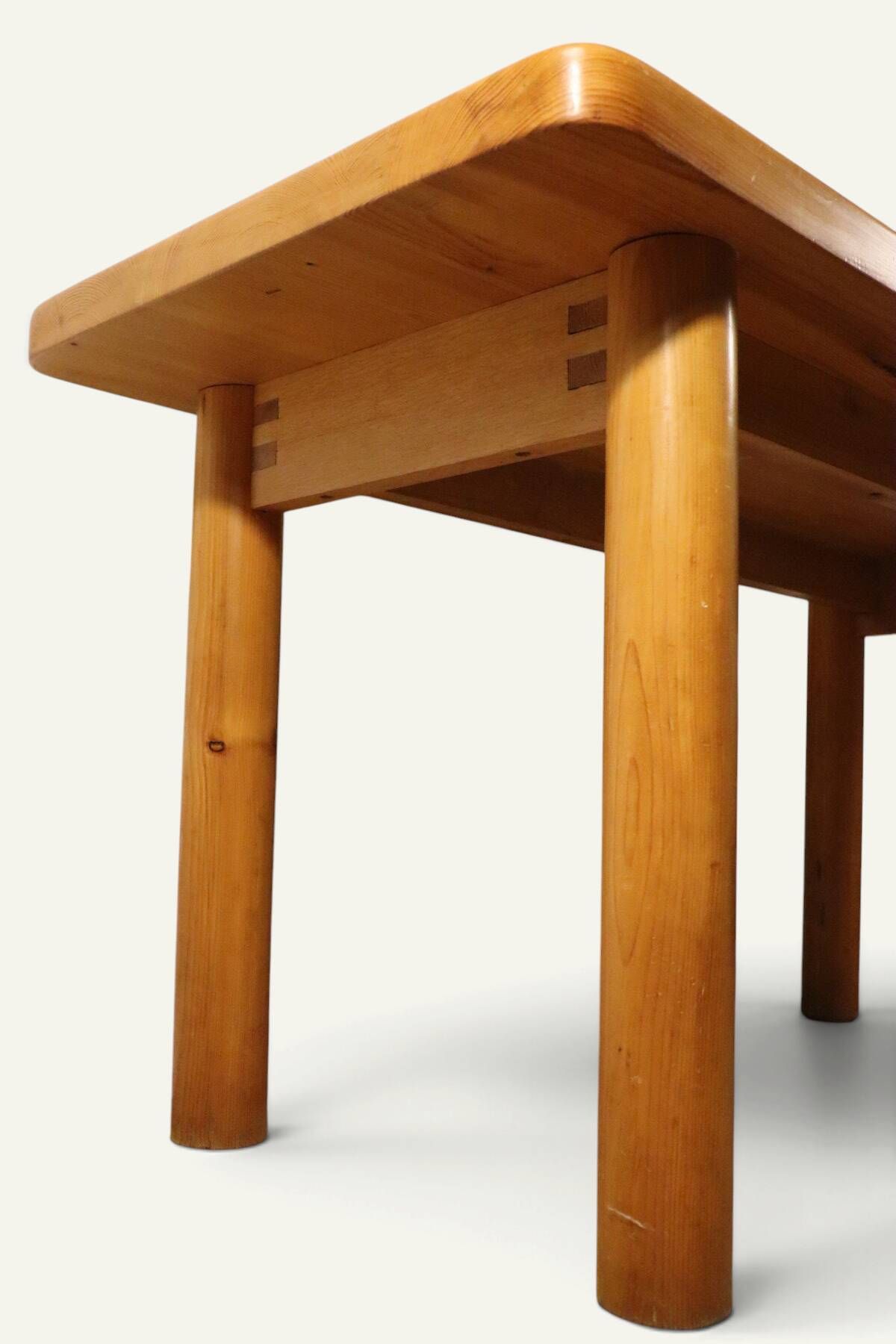 Table René Martin en pin massif moderniste, 1960