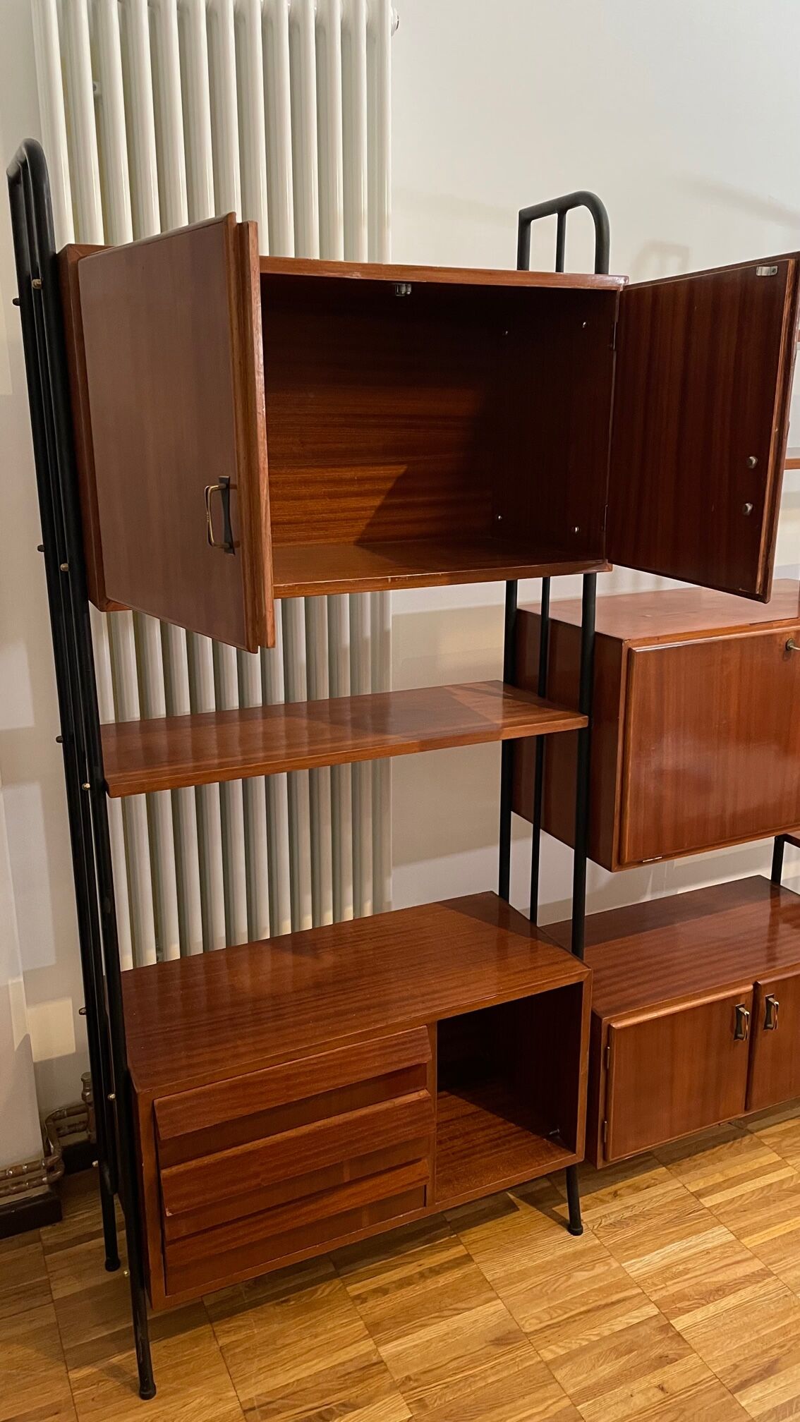 Italian stage shelf from the 60s