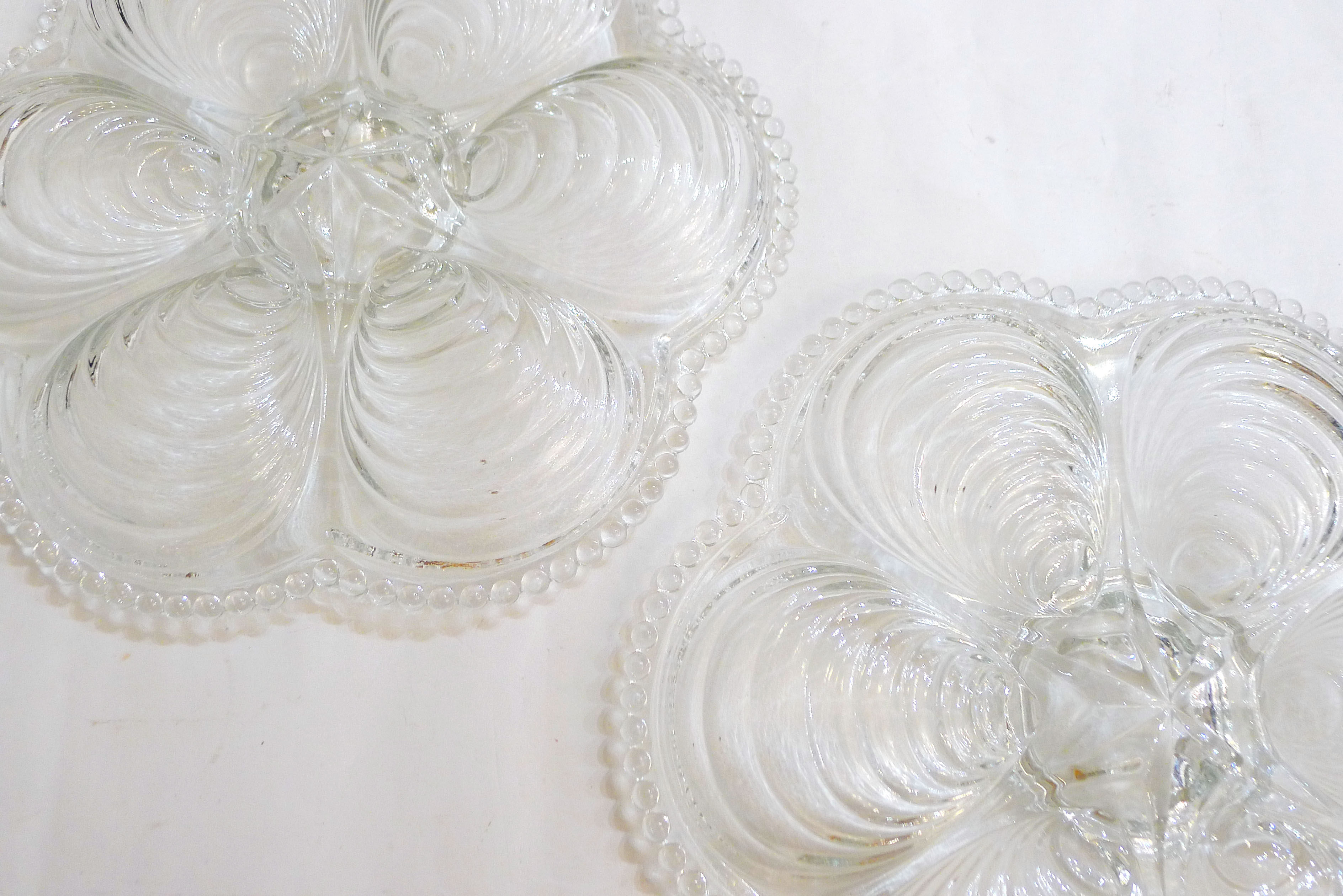 Pair of oyster plates