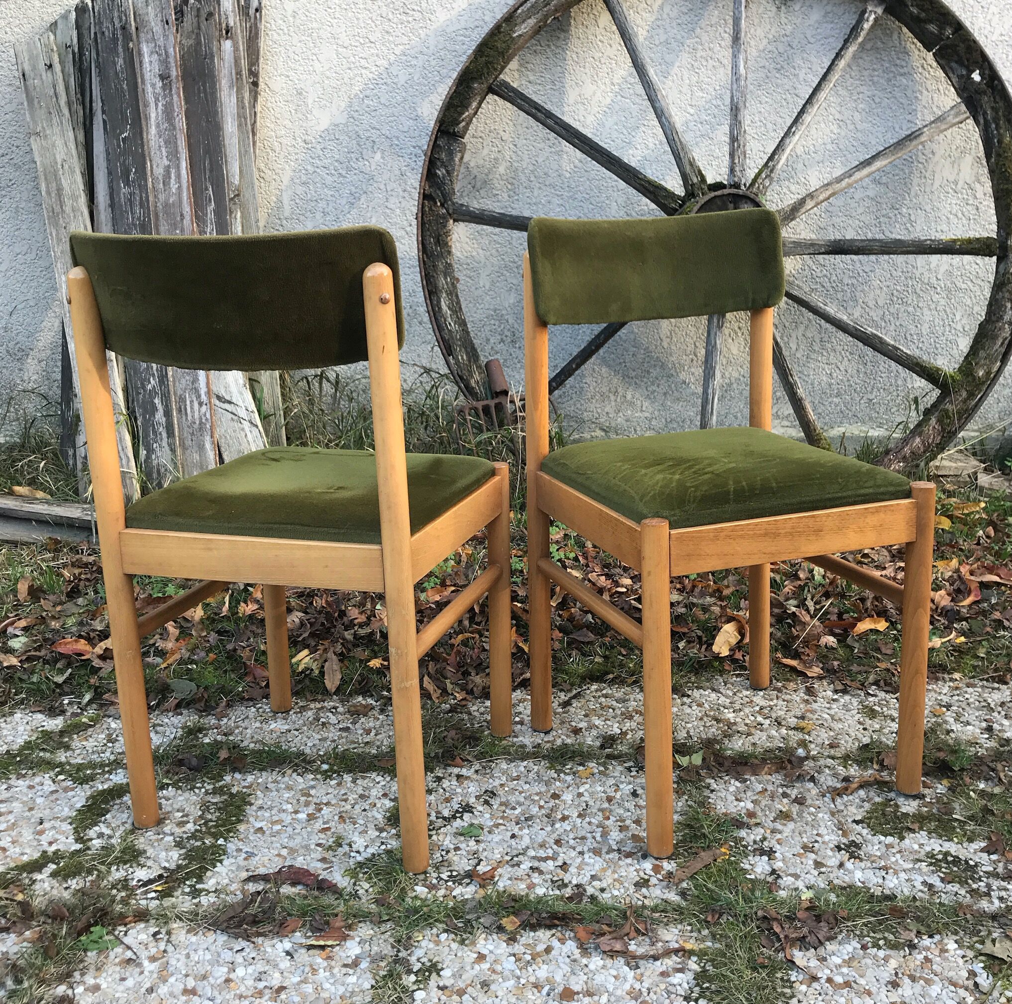Set of 4 vintage Baumann chairs