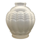 Art Deco vase in frosted glass. Art Deco era. Made in France