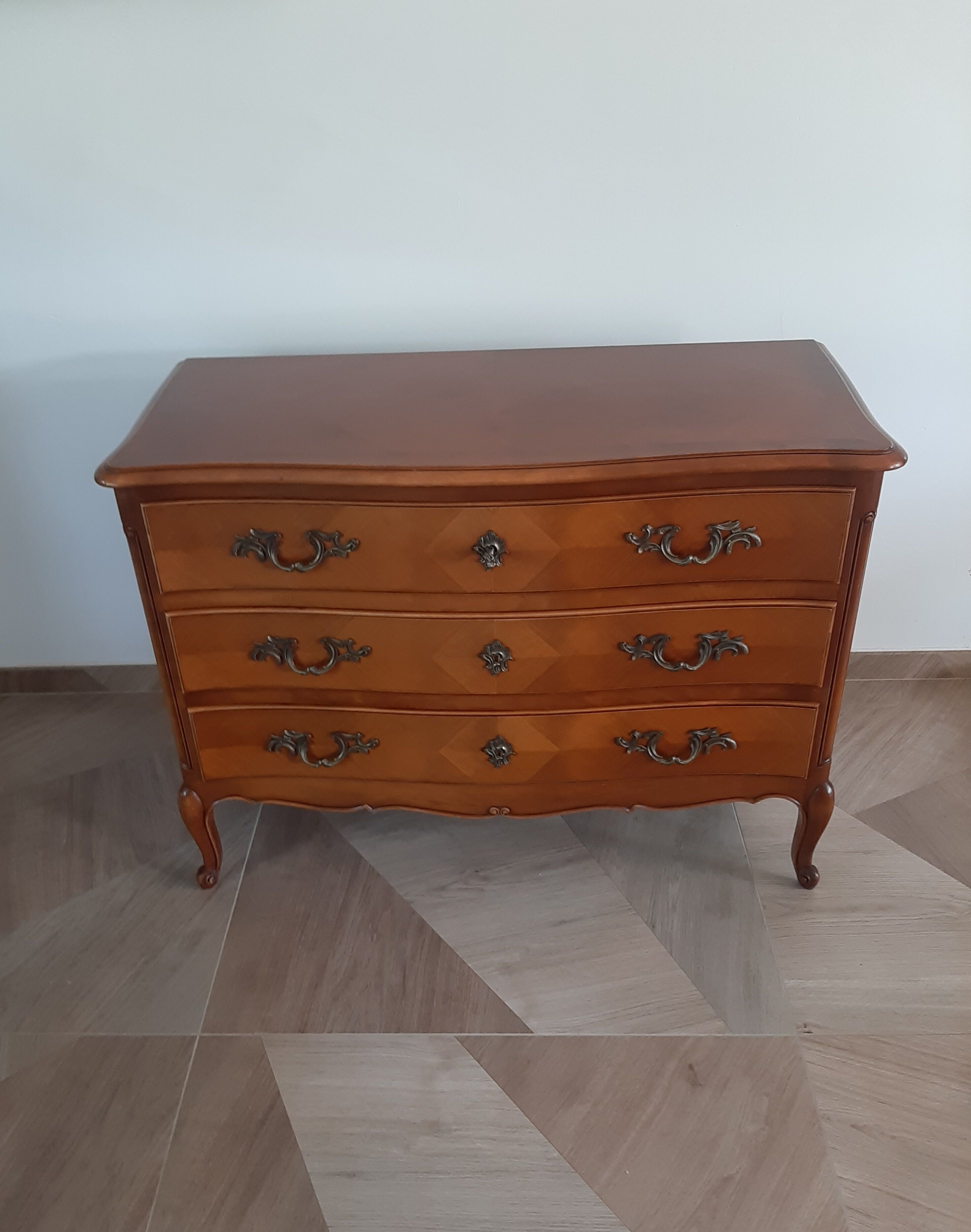 Commode 3 tiroirs style XVI avec 1 serrure