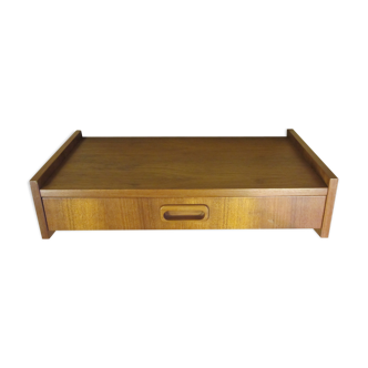 Étagère murale scandinave