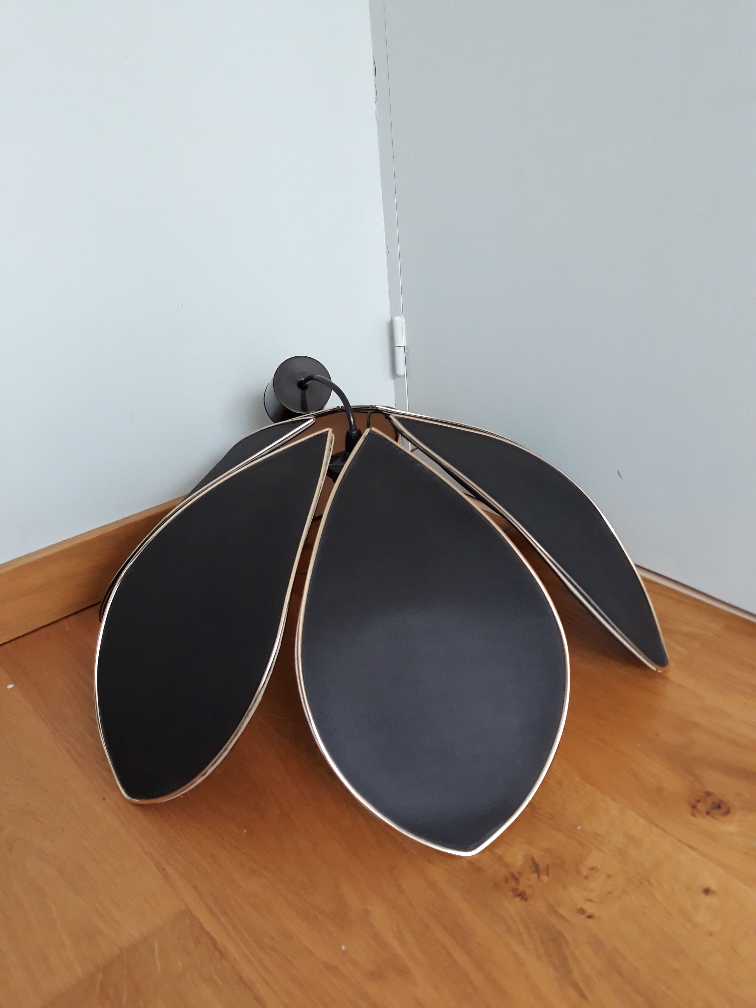 Lotus flower suspension large size