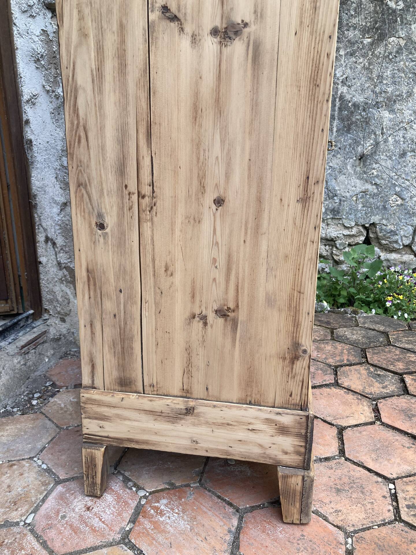 Old buffet