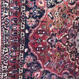 Large antique Persian carpet Bakhtiar handmade 210x327
