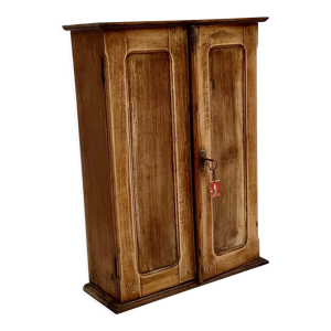 Ancienne armoire murale