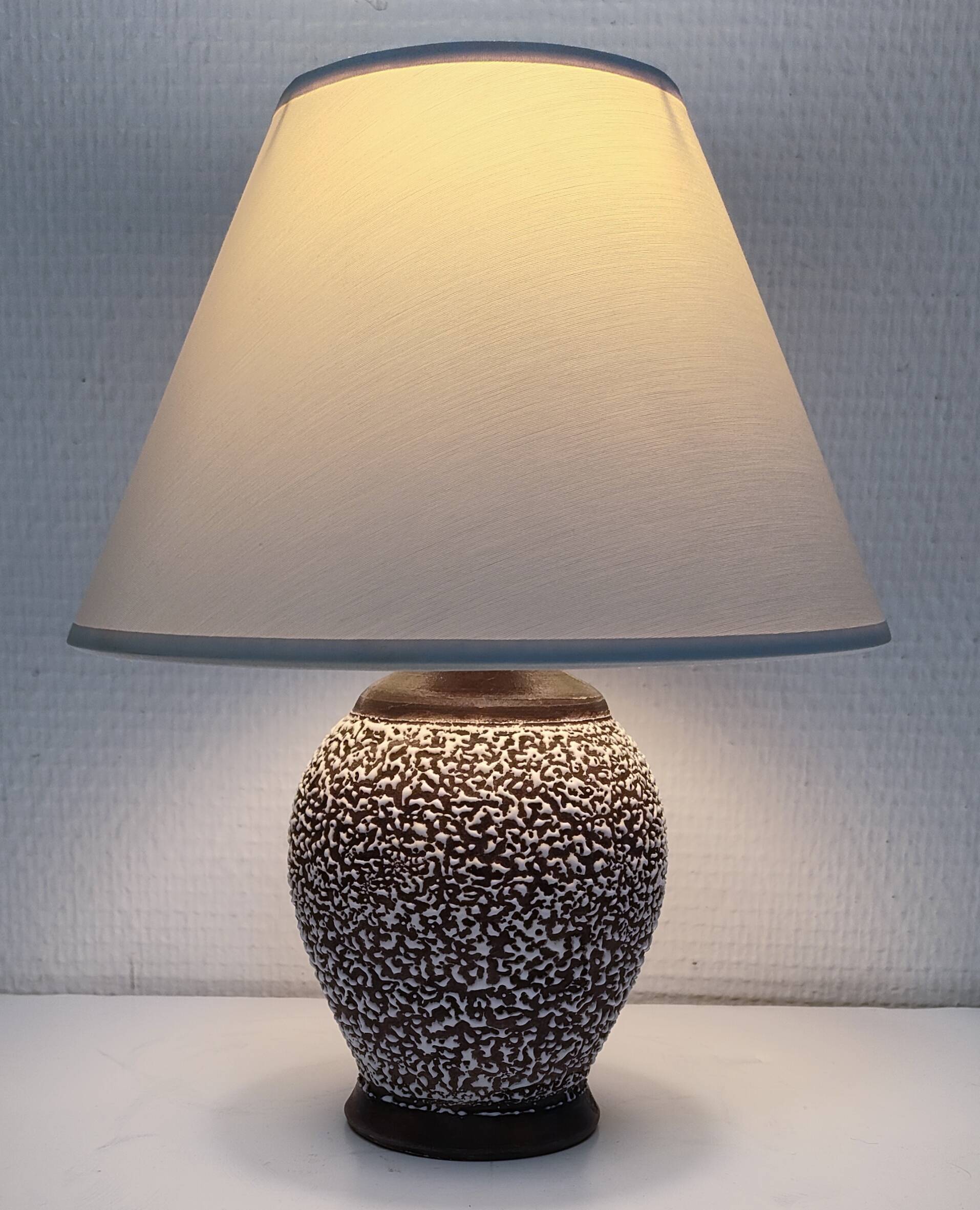 Art deco contorted ceramic lamp base in the Louis Dage Jean Besnard style from the 1930s