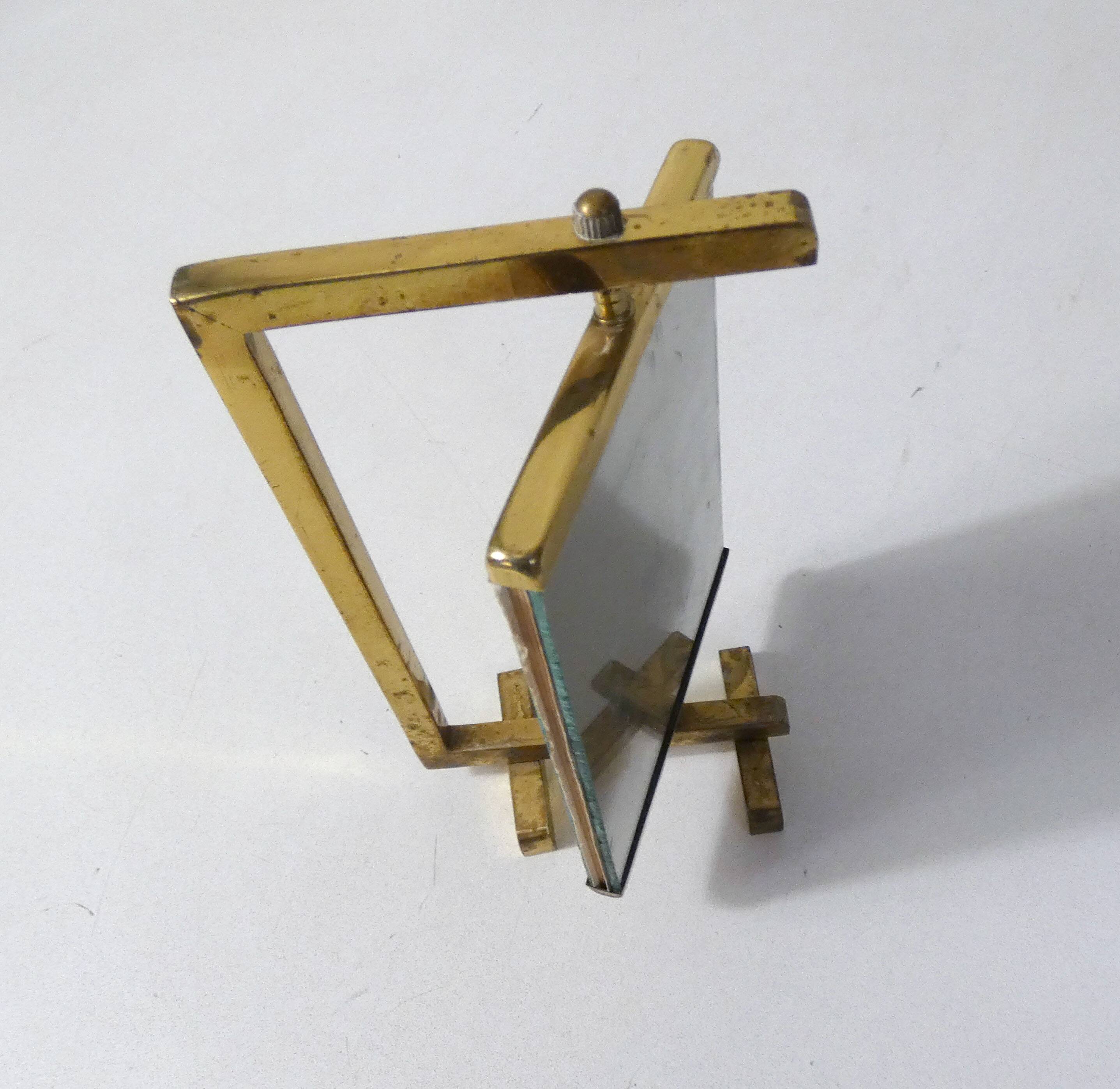 Double-sided carousel photo frame in gold metal