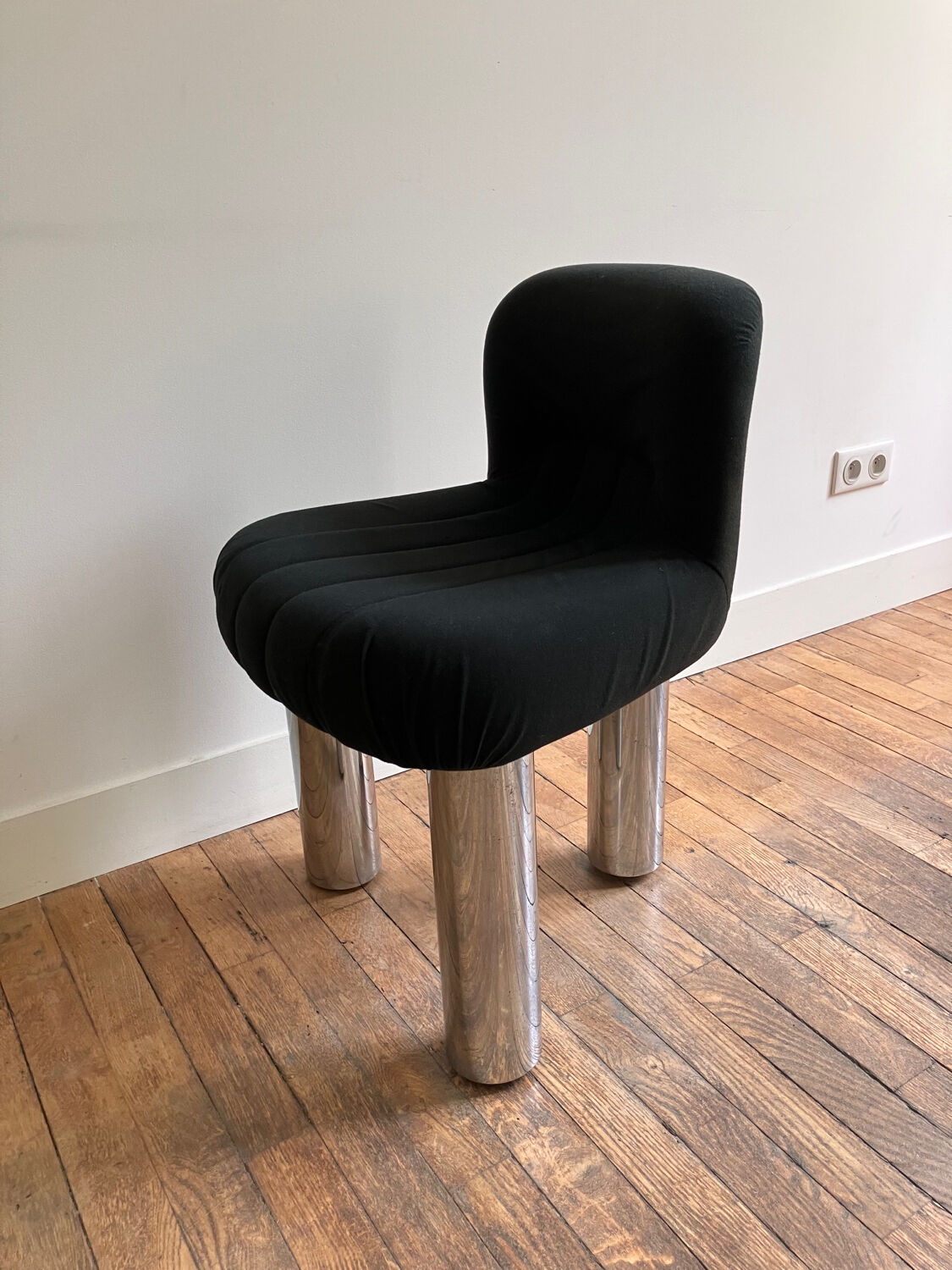 Arflex tripod chair, by Cini Boeri, Botolo model