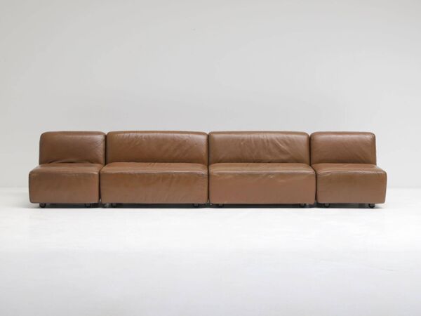 Canapé modulable en cuir, fabriqué par Durlet, Belgique, années 1970.