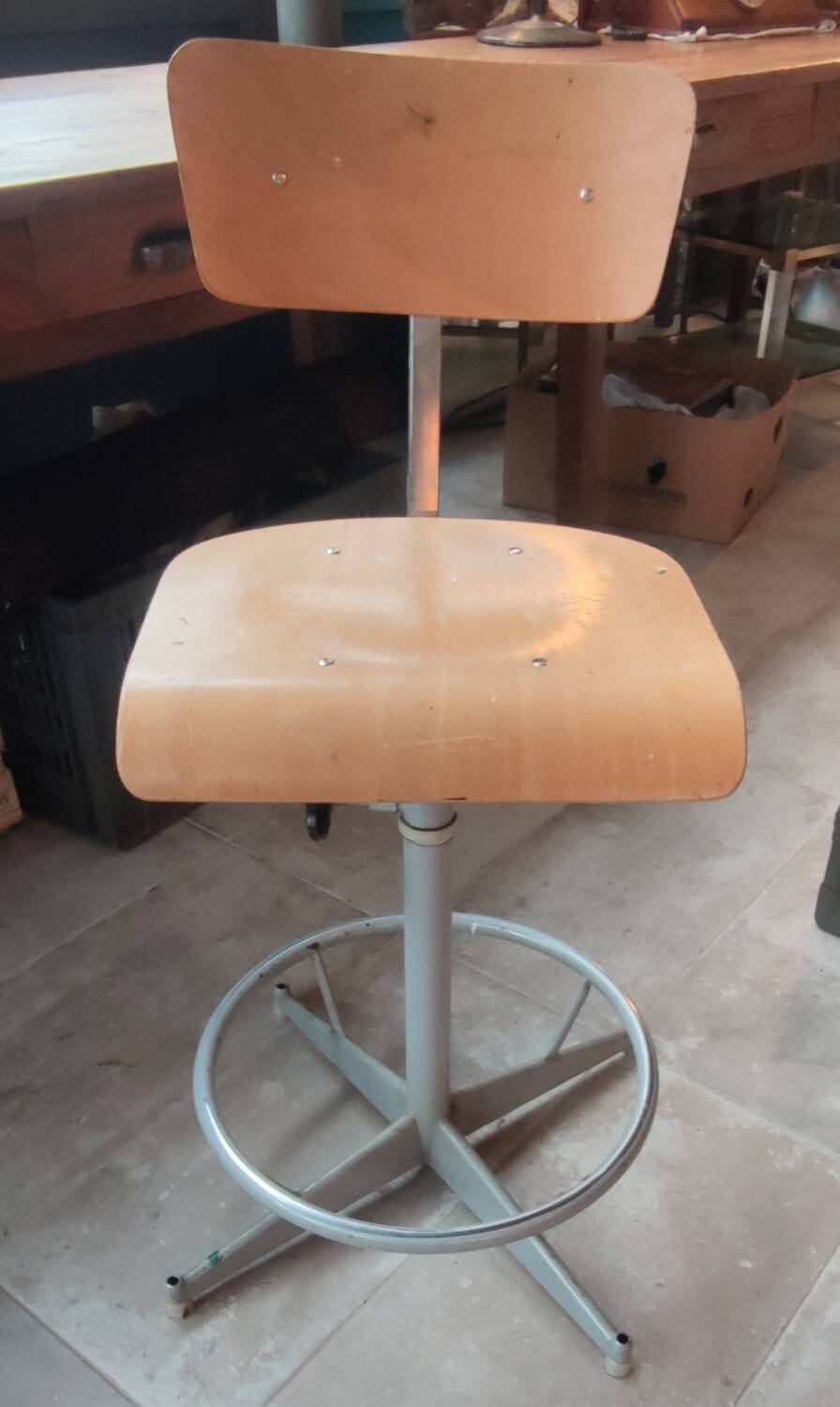 Vintage workshop chair/industrial chair
