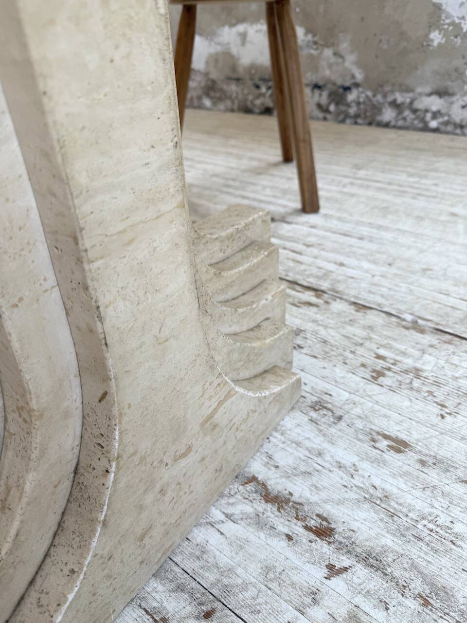 Travertine dining table 1970 Italy Tobia Scarpa