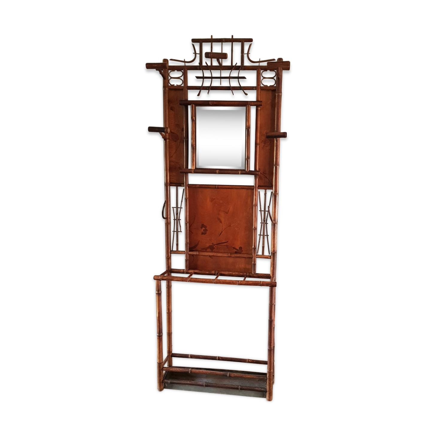 Coat-wearing coats, hats and umbrellas