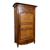Regional Bonnetière wardrobe in walnut and marquetry – 18th century period