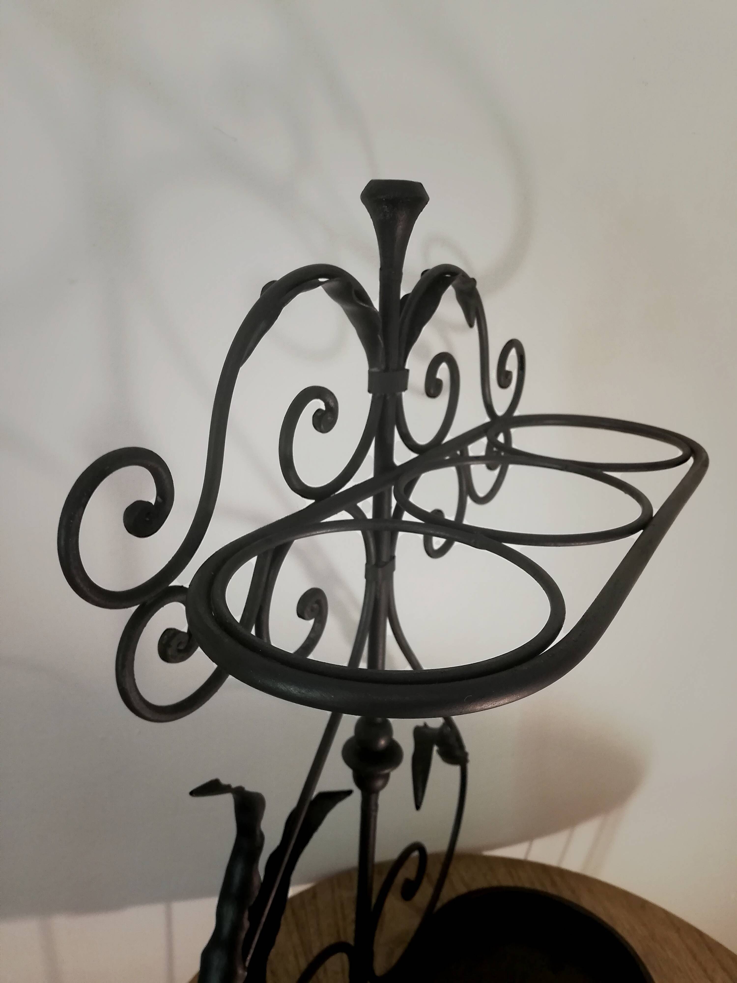 Art deco umbrella holder