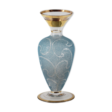 Vase en verre bleu