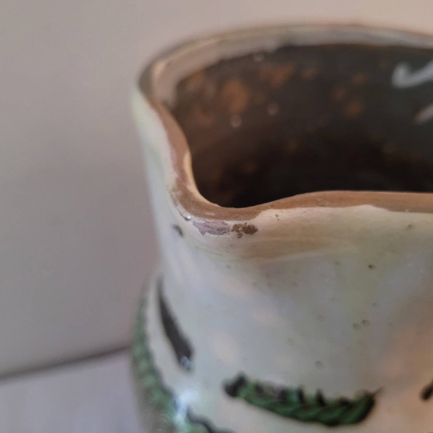 Stoneware jug with floral decoration – 1950s–1970s – 1.25 L