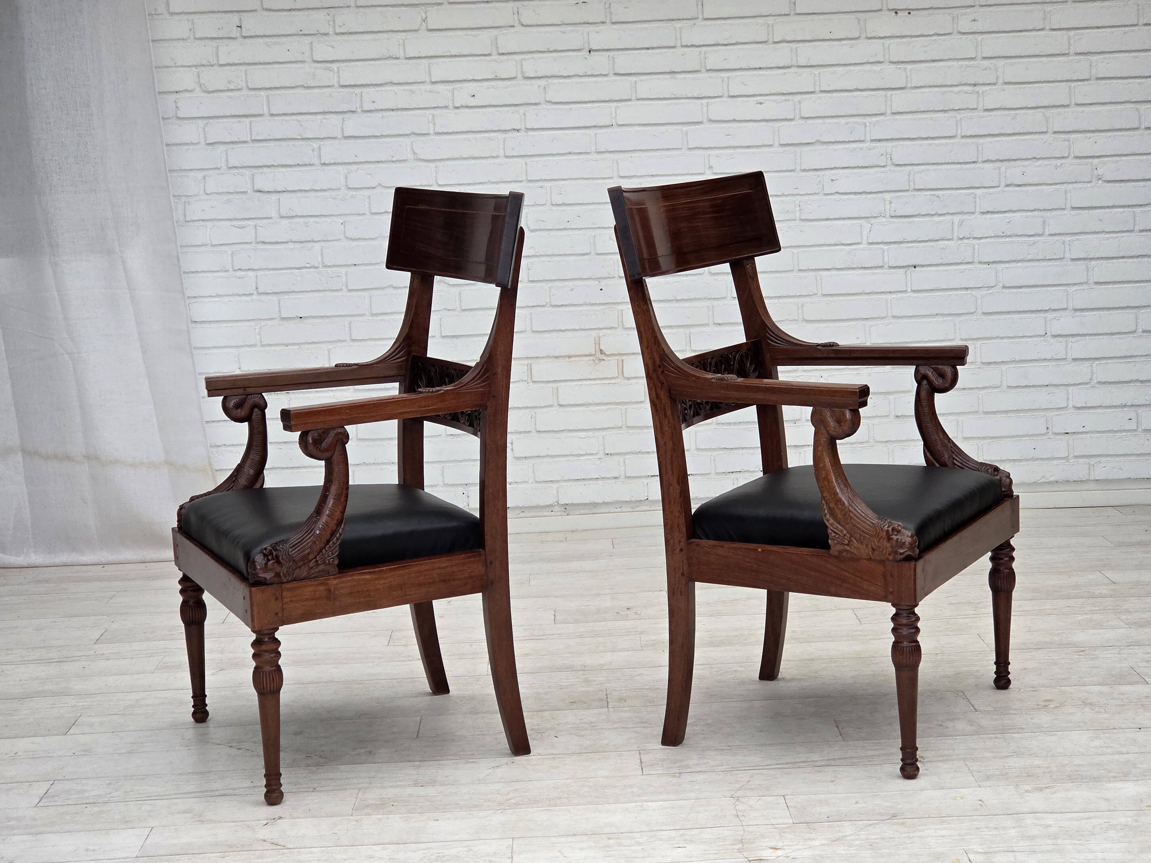 1920-30s, set of 2 armchairs, design after Georges Jacob, carved teak wood.