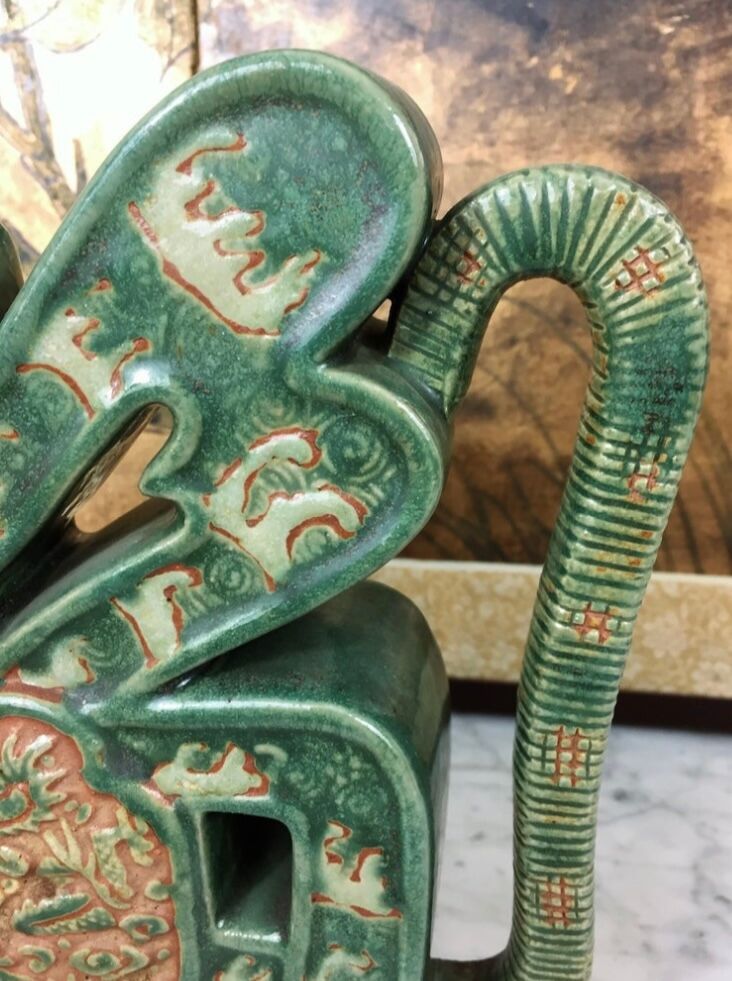 Alcohol vase, porcelain, Kangxi style, Green family, circa 1900