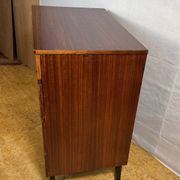Mid-Century Retro Vintage Teak Chest of Drawers by Meredew (1960s) – Design