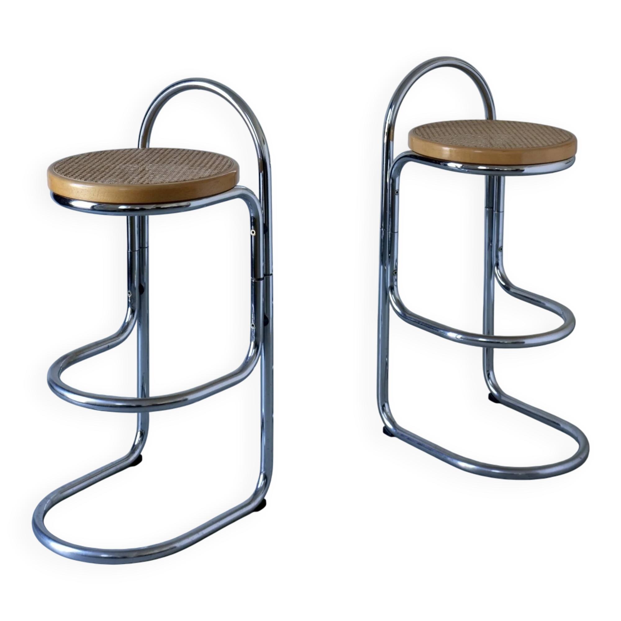 2 tabourets de bar tubulaires chromés et en rotin | Années 1970