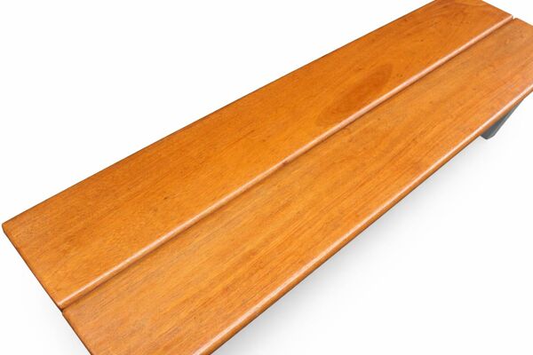 Banc d’école maternelle vintage