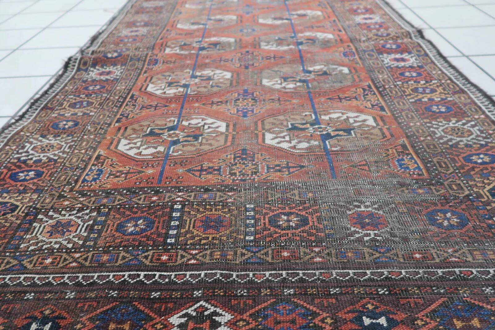 Handmade vintage Afghan Baluch rug 93cm x 164cm 1920s