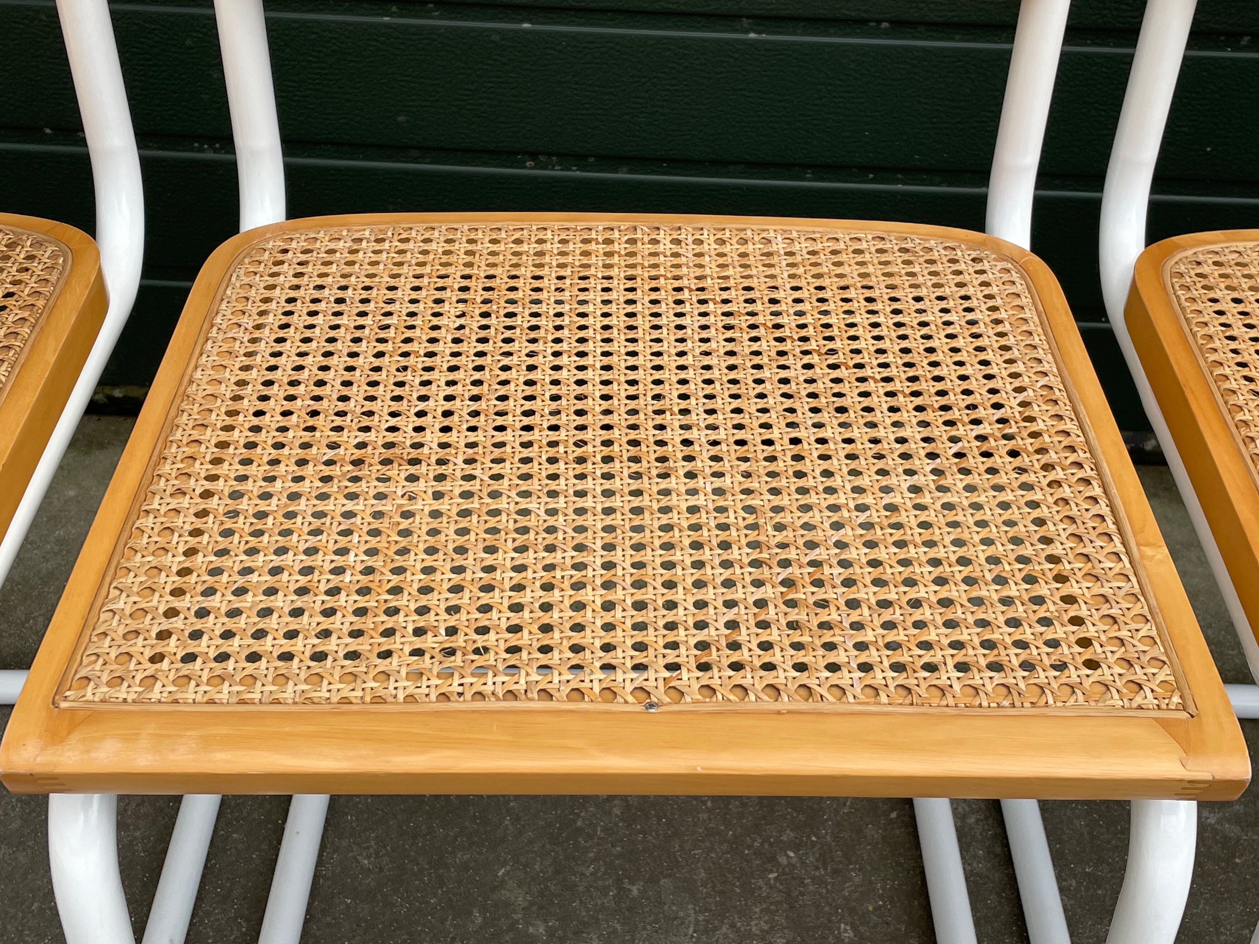 Set of 4 Cesca b32 model chairs in white by Marcel Breuer