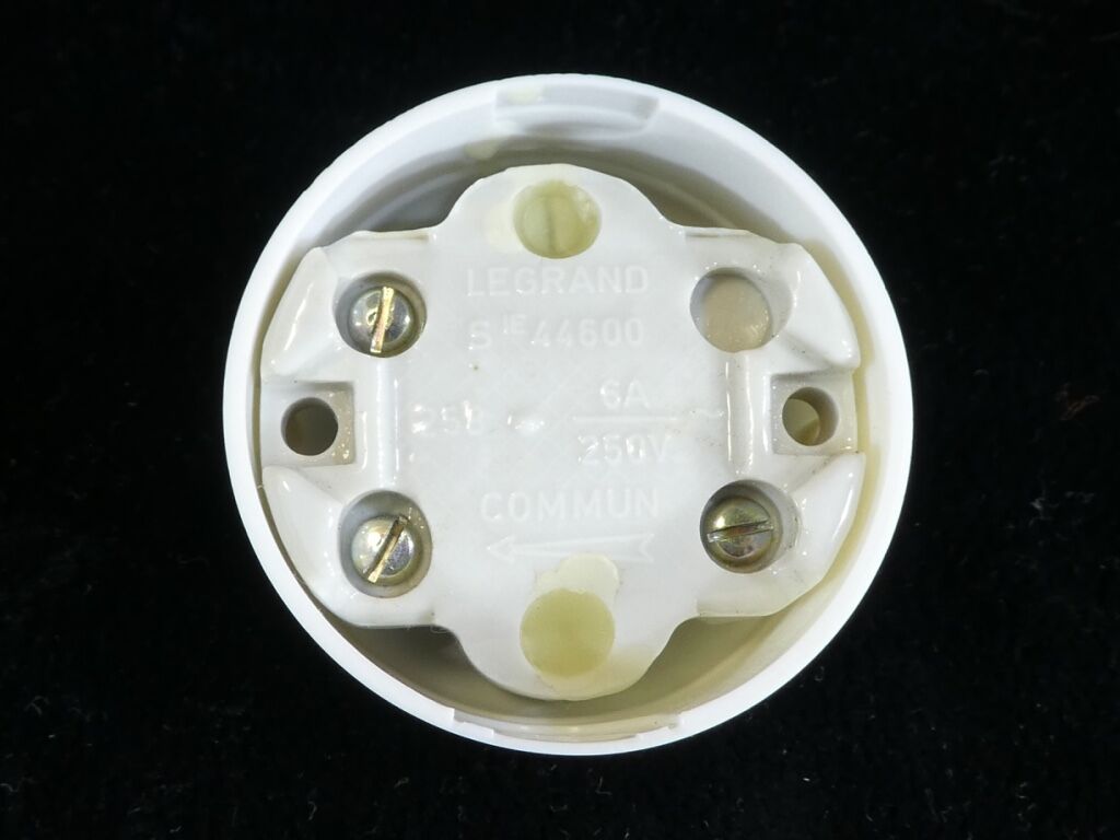 6 Old switches back and forth '' in vintage white plastic