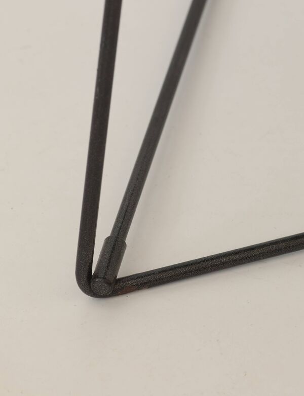 Table d'appoint triangulaire OTI Ikea par Niels Gammelgaard Circa 1980