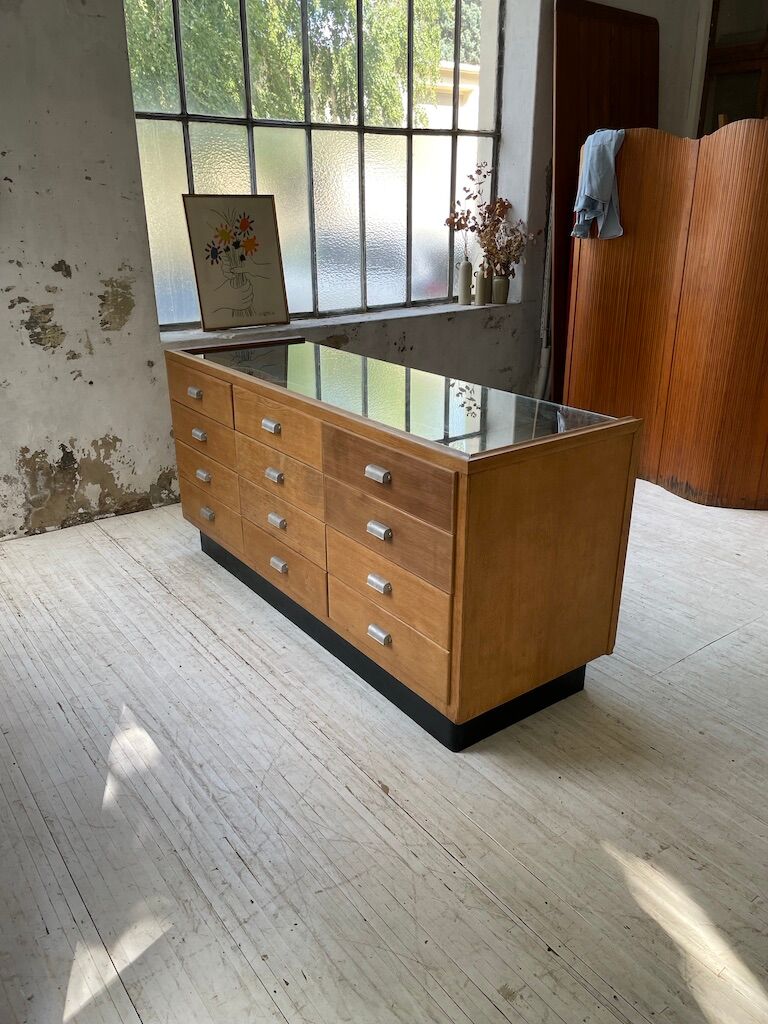 Glass trading post 50s