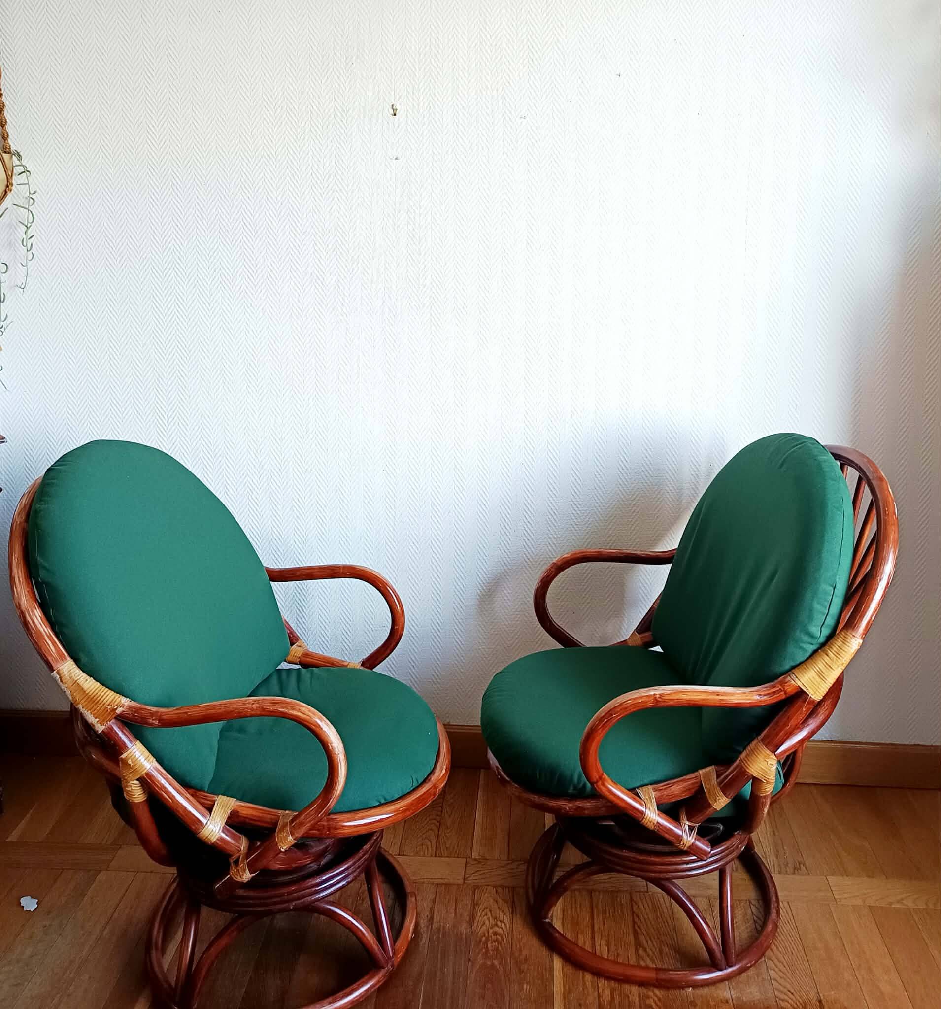Paire de fauteuils pivotants en rotin 1970